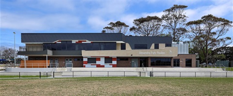 Alexandra-Park-Pavilion.jpg