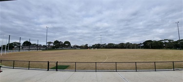 Oval 2
