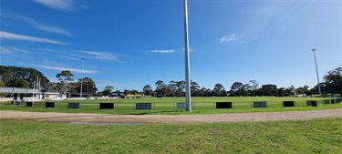 Oval 1