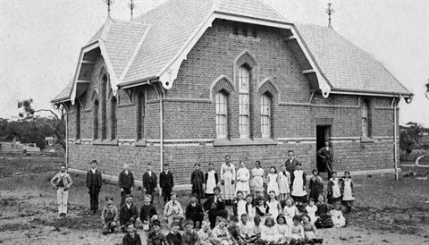 Mornington State School c1910.jpg